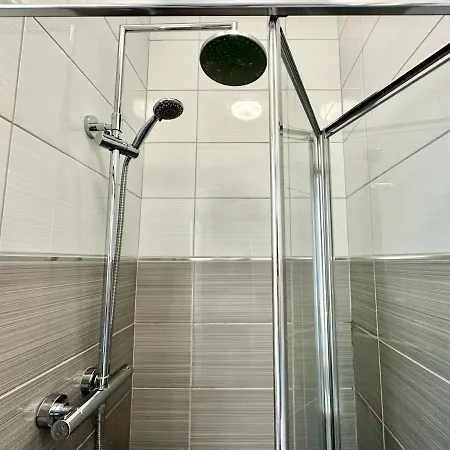 Luxury 6 Bluebridge With Free Allocated Parking Lägenhet