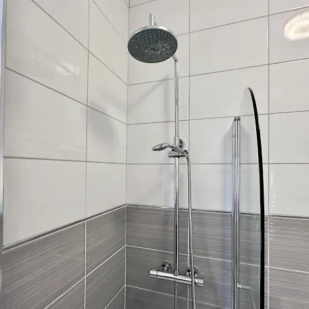 דירה Luxury 6 Bluebridge With Free Allocated Parking *