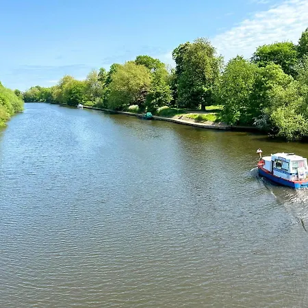 Lägenhet Luxury 6 Bluebridge With Free Allocated Parking