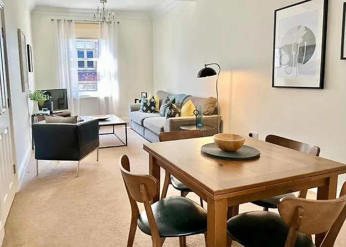 Luxury 6 Bluebridge With Free Allocated Parking *